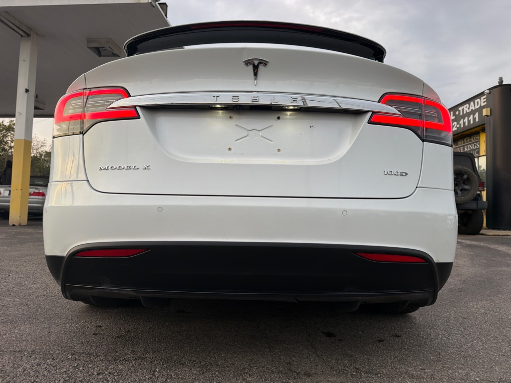 Photo 18 of this TESLA MODEL X 100D