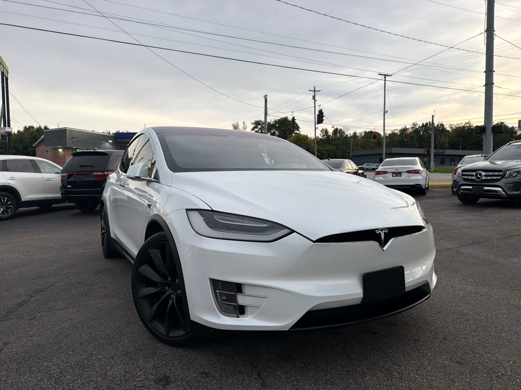 Photo 3 of this TESLA MODEL X 100D