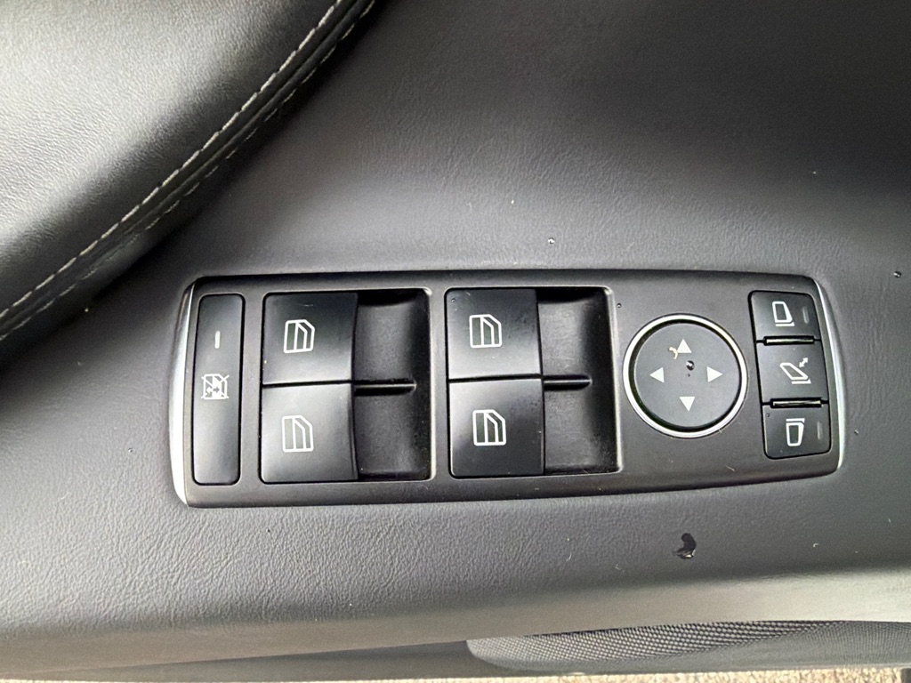 Photo 49 of this TESLA MODEL X 100D