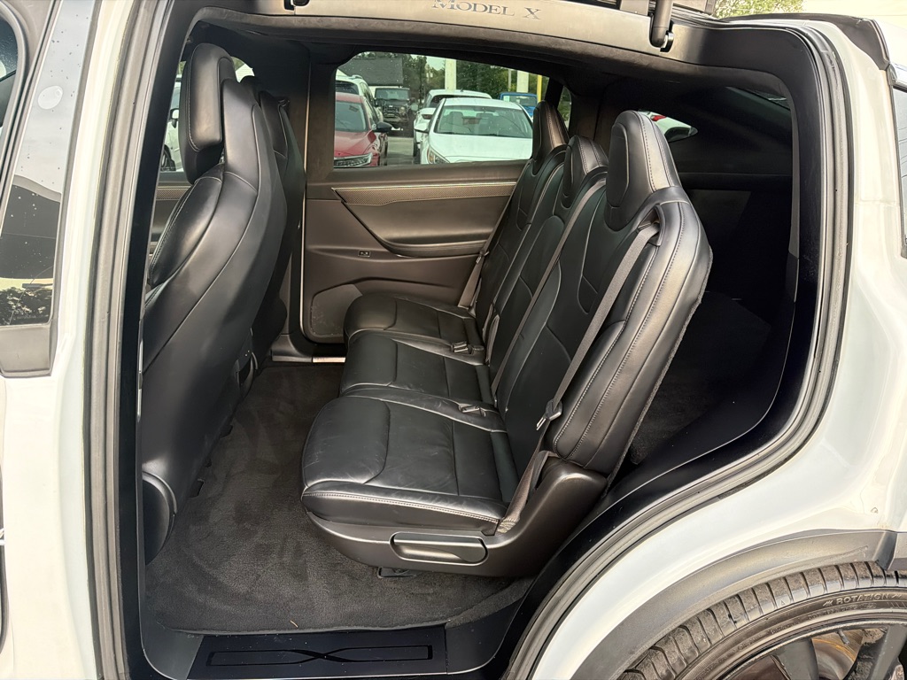 Photo 32 of this TESLA MODEL X 100D
