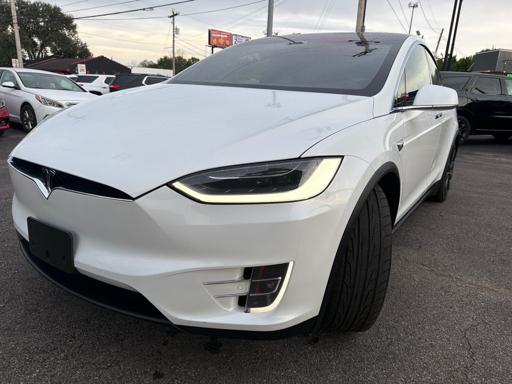 Photo 8 of this TESLA MODEL X 100D