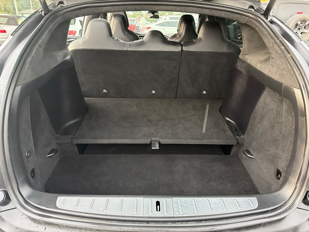 Photo 35 of this TESLA MODEL X 100D