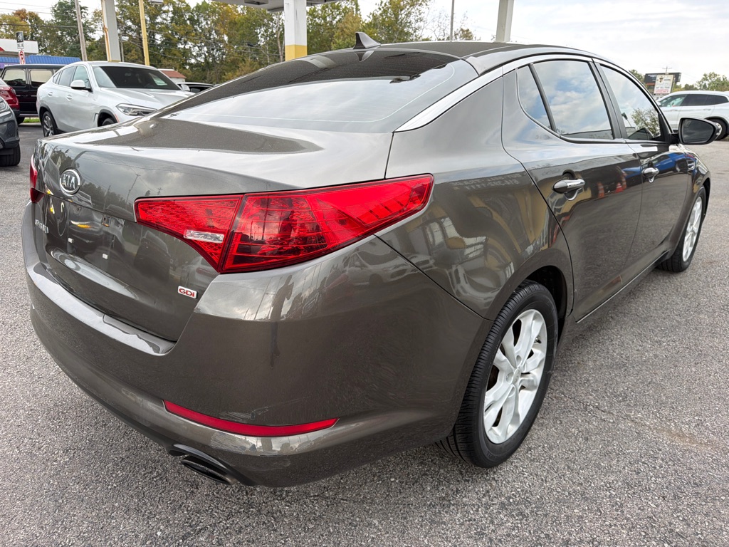 Photo 14 of this KIA OPTIMA
