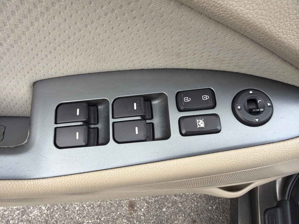 Photo 23 of this KIA OPTIMA