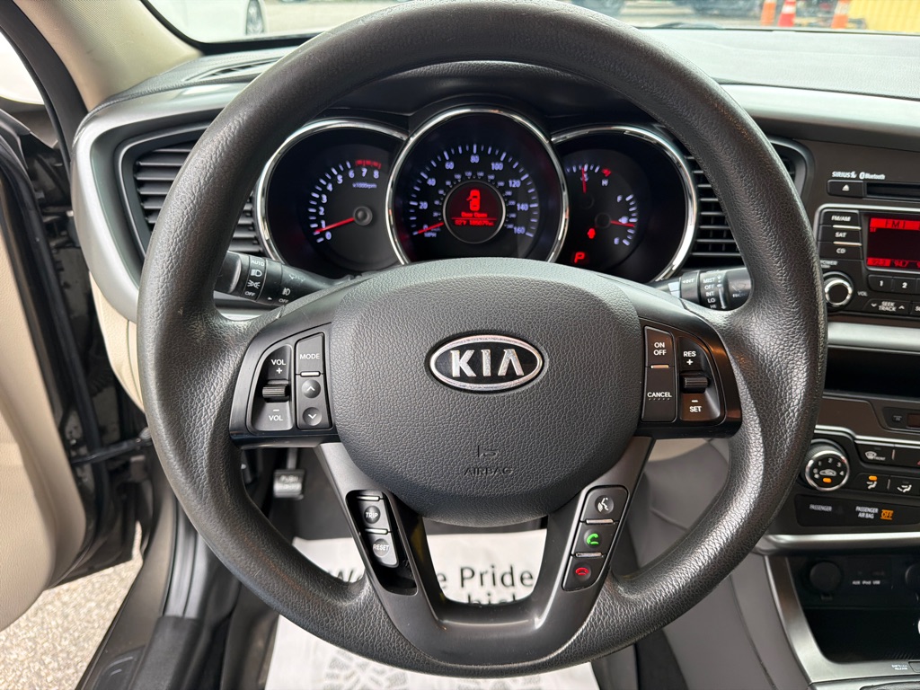 Photo 32 of this KIA OPTIMA