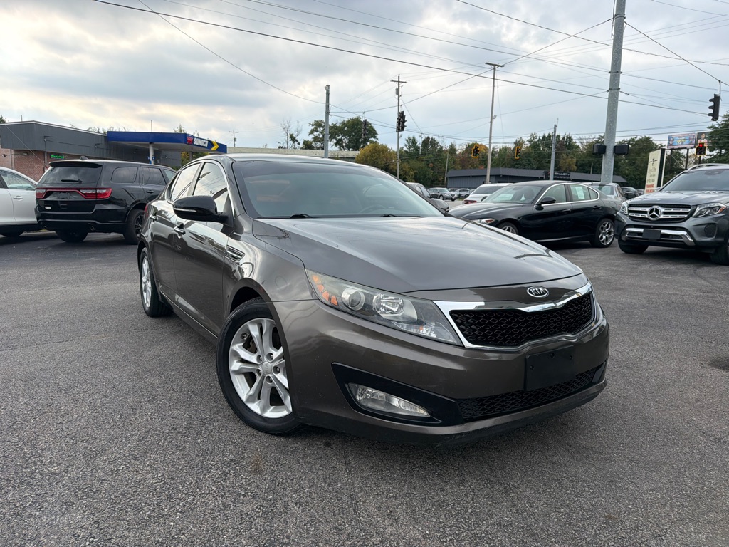 Photo 2 of this KIA OPTIMA