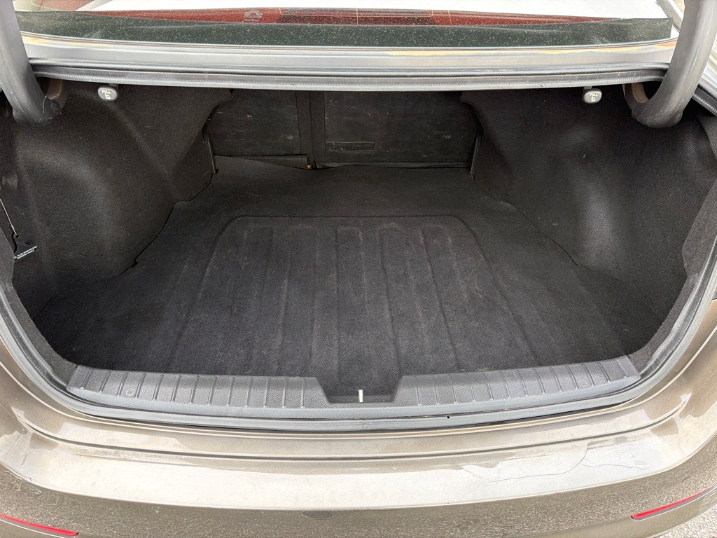 Photo 25 of this KIA OPTIMA
