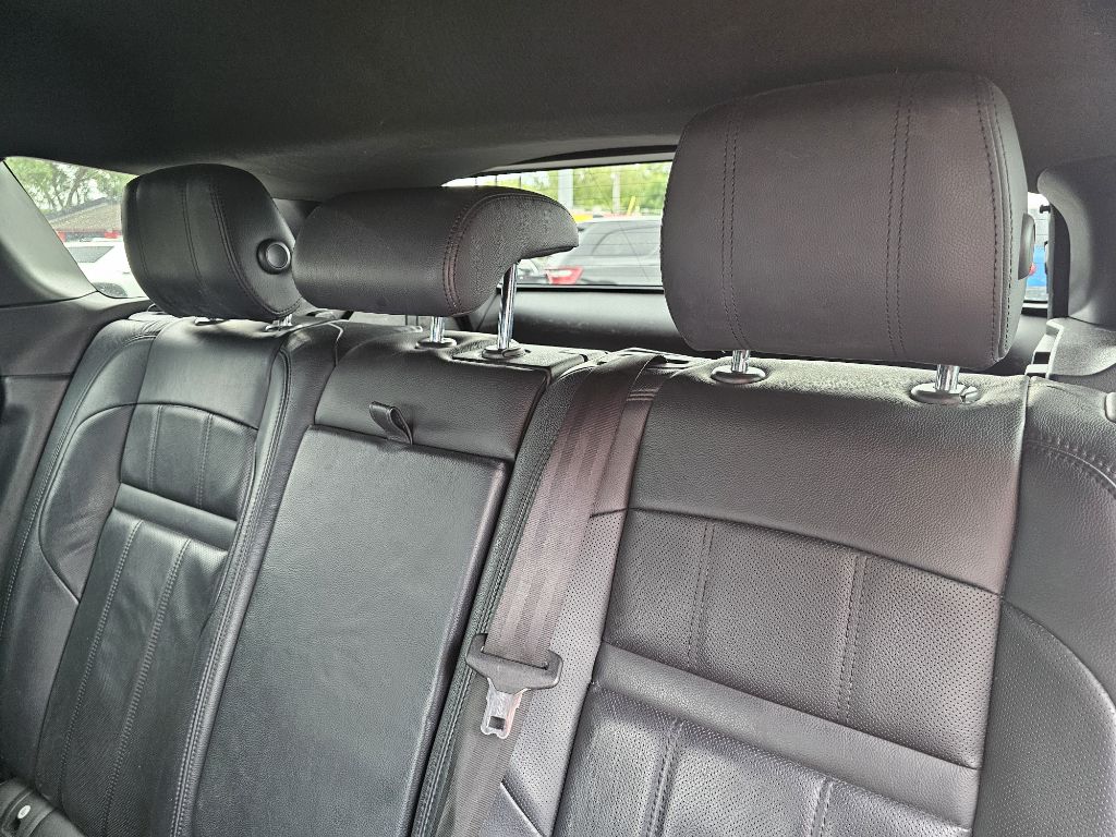 Photo 40 of this LAND ROVER RANGE ROVER EVO