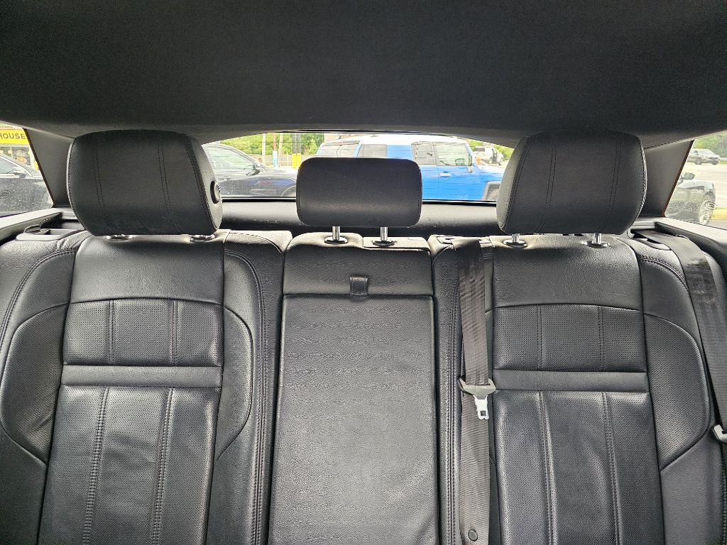 Photo 24 of this LAND ROVER RANGE ROVER EVO