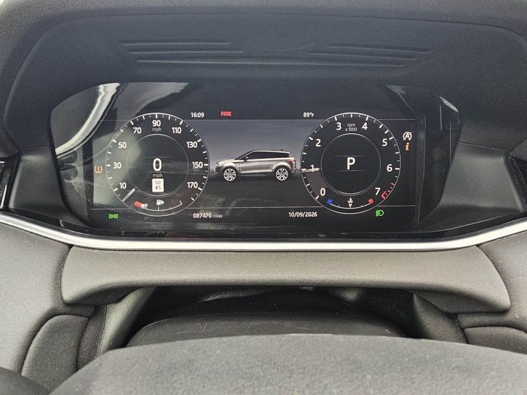 Photo 35 of this LAND ROVER RANGE ROVER EVO