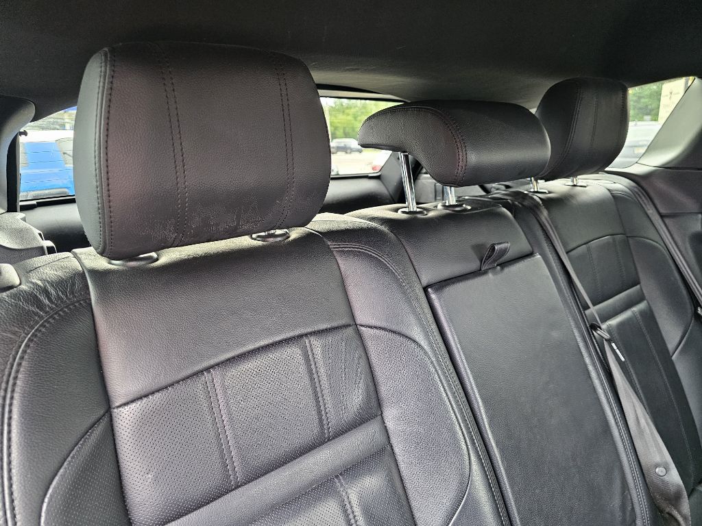 Photo 43 of this LAND ROVER RANGE ROVER EVO