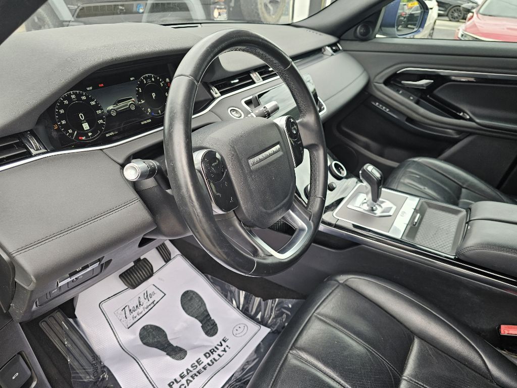 Photo 21 of this LAND ROVER RANGE ROVER EVO