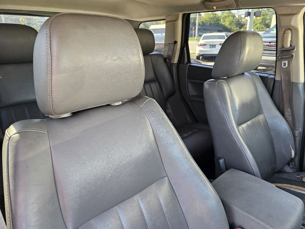 Photo 28 of this JEEP GRAND CHEROKEE