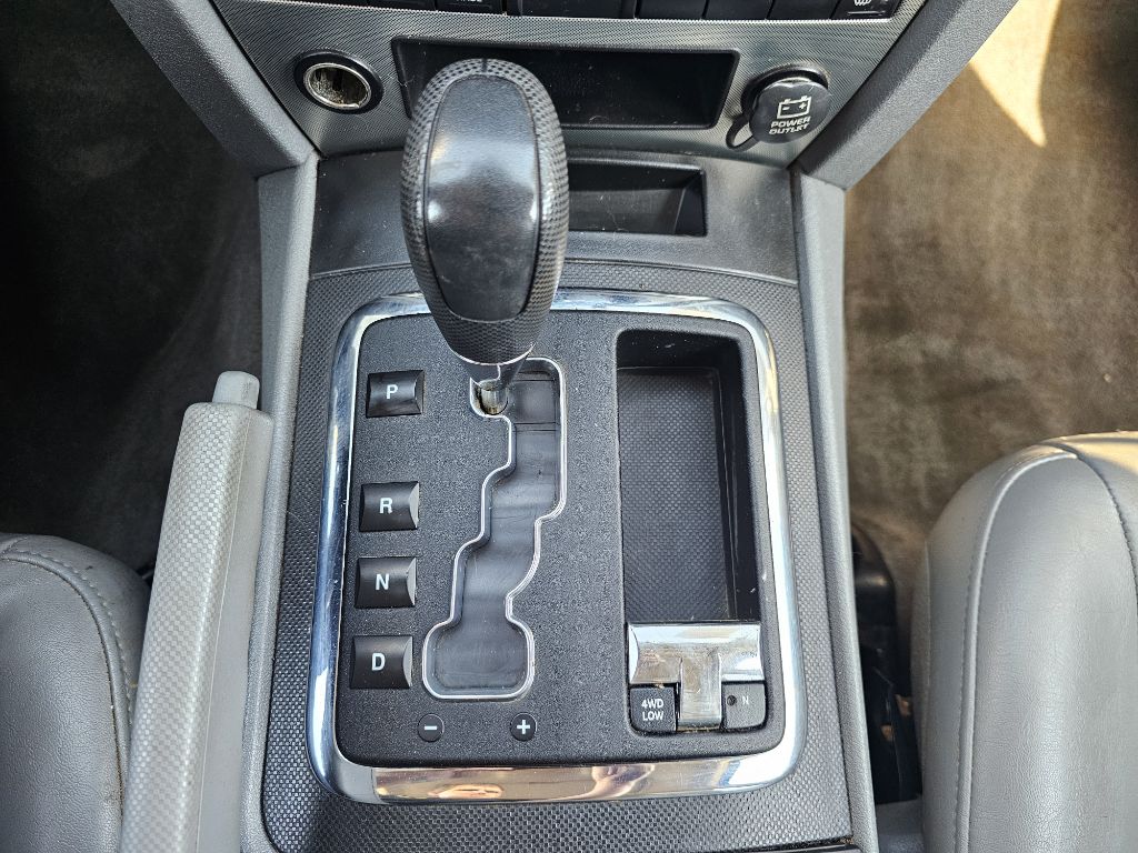 Photo 17 of this JEEP GRAND CHEROKEE