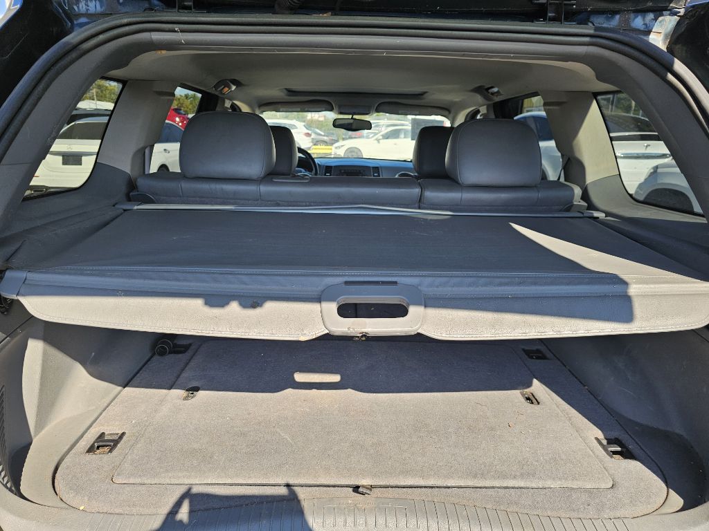 Photo 24 of this JEEP GRAND CHEROKEE