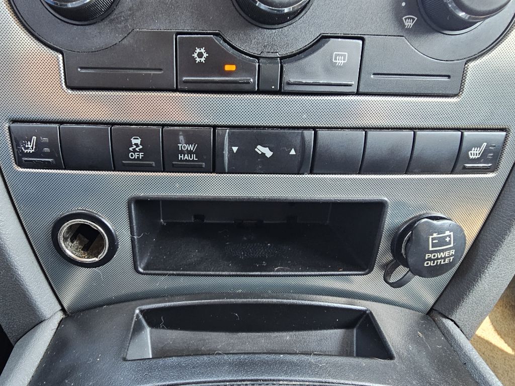 Photo 16 of this JEEP GRAND CHEROKEE