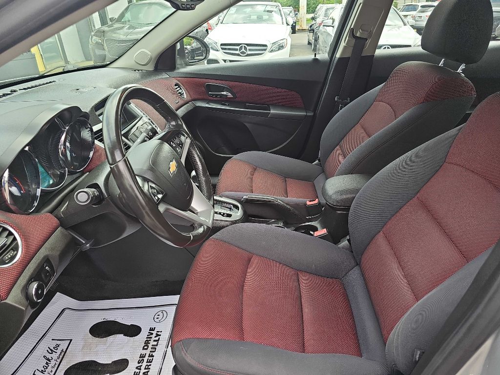 Photo 27 of this CHEVROLET CRUZE 1LT