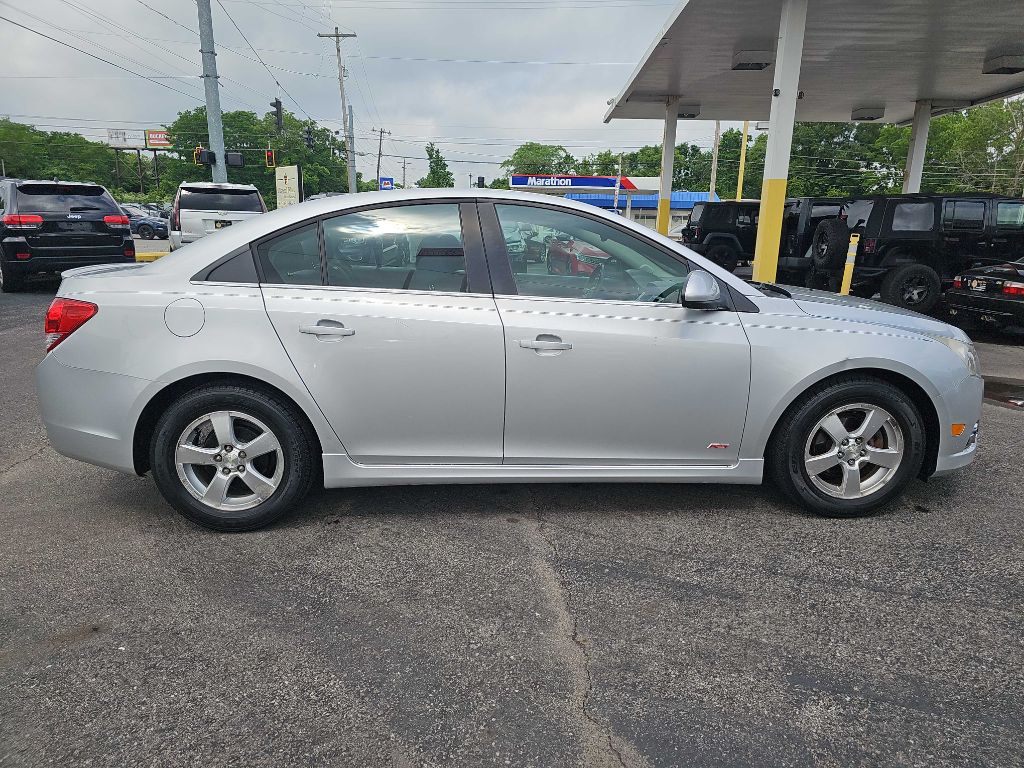 Photo 19 of this CHEVROLET CRUZE 1LT