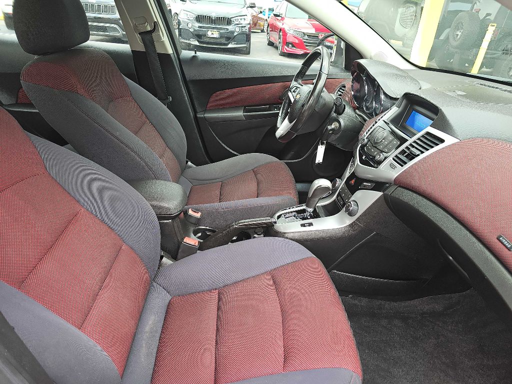 Photo 49 of this CHEVROLET CRUZE 1LT