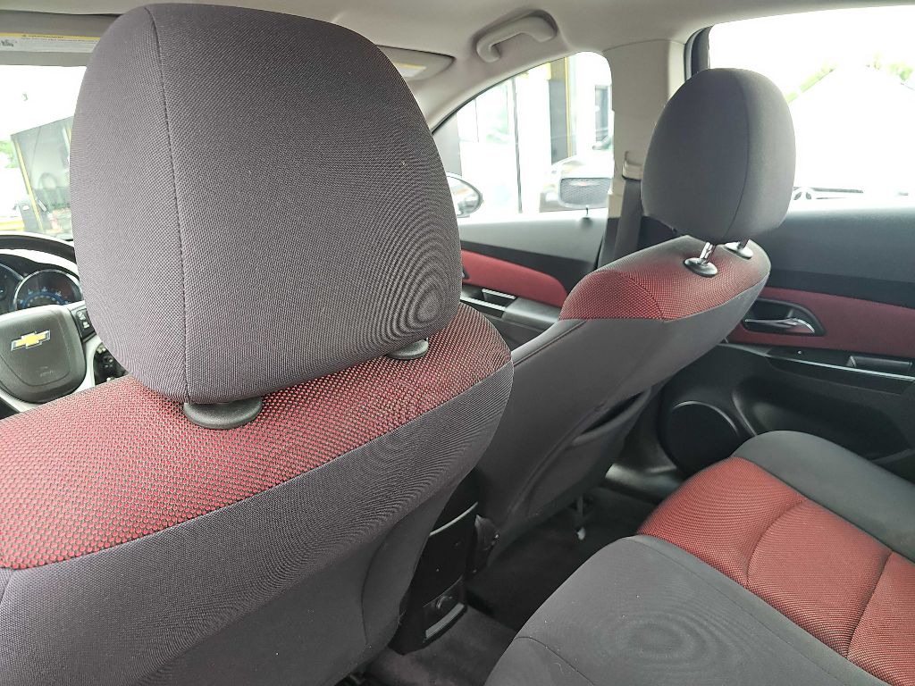 Photo 41 of this CHEVROLET CRUZE 1LT