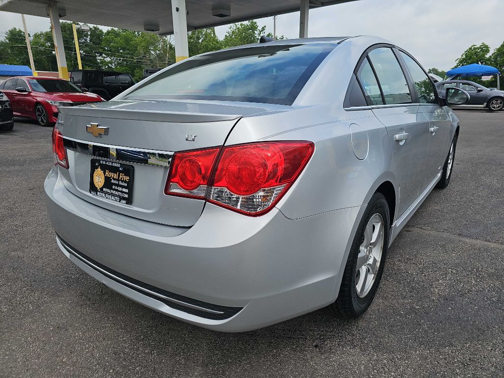 Photo 18 of this CHEVROLET CRUZE 1LT