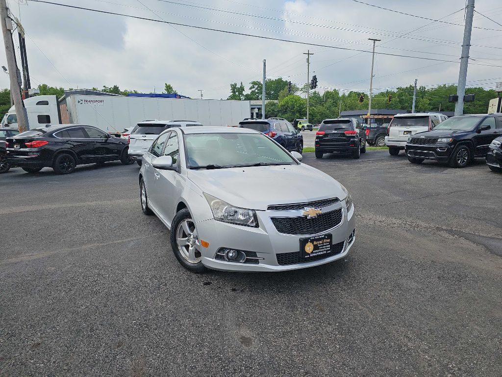 Photo 5 of this CHEVROLET CRUZE 1LT