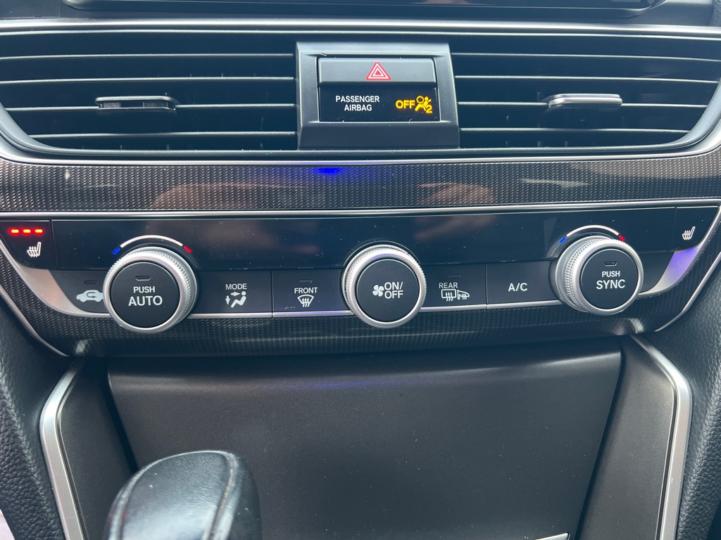 Photo 49 of this HONDA ACCORD SPORT