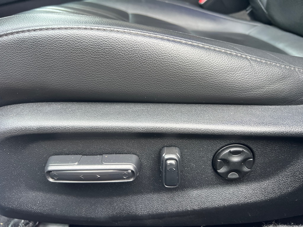 Photo 41 of this HONDA ACCORD SPORT