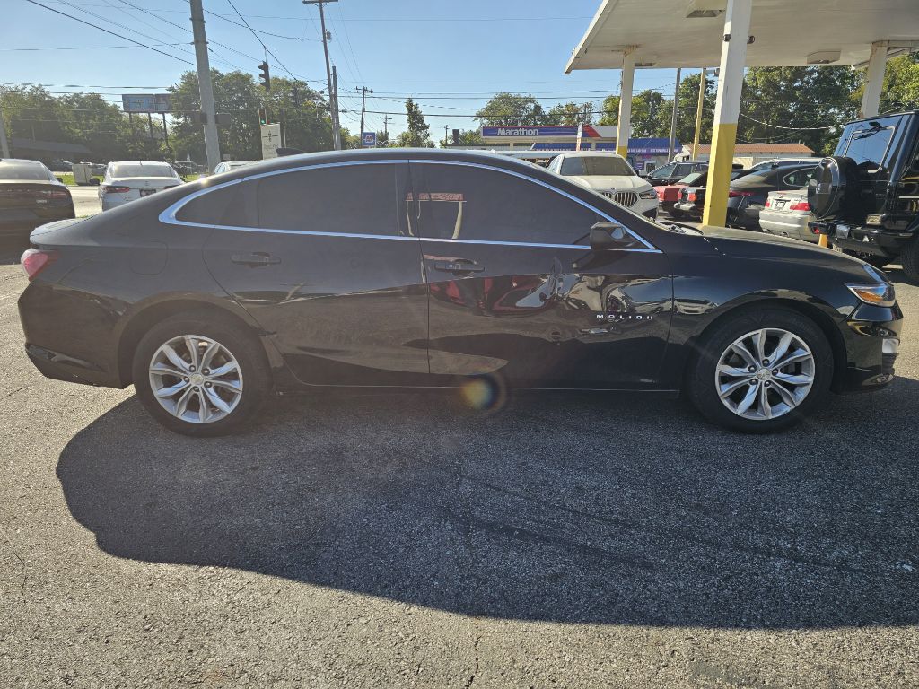 Photo 8 of this CHEVROLET MALIBU LT
