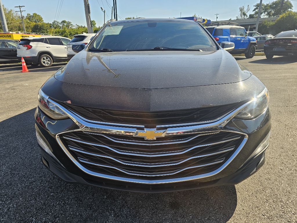 Photo 2 of this CHEVROLET MALIBU LT