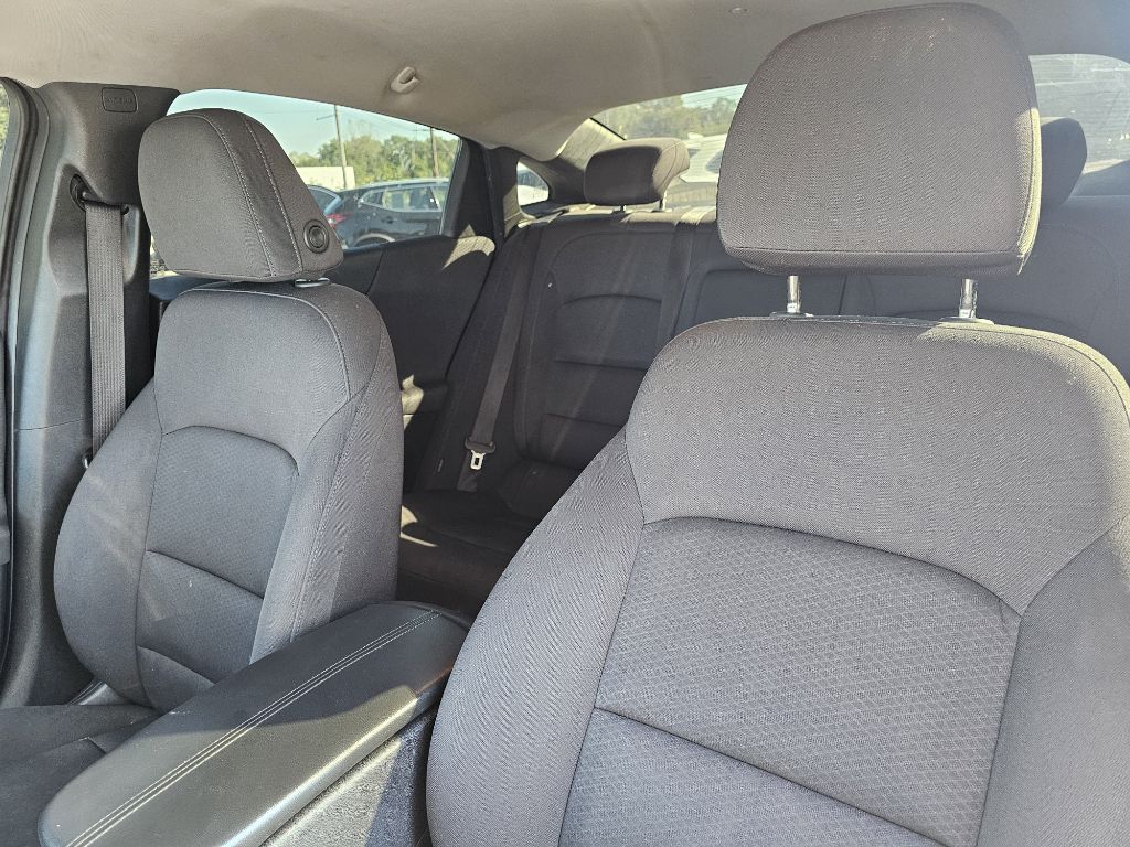 Photo 12 of this CHEVROLET MALIBU LT