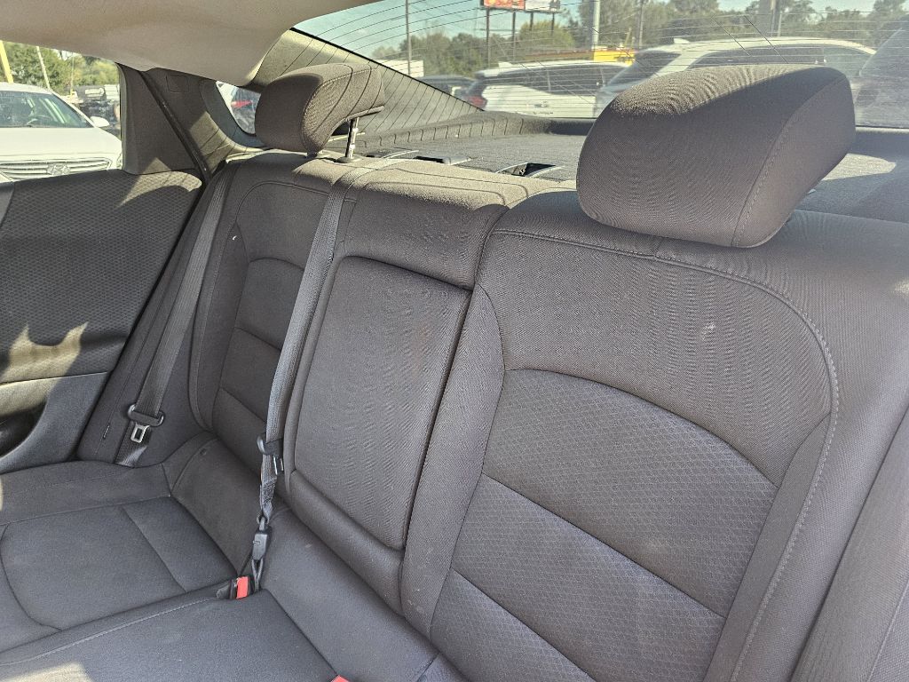 Photo 24 of this CHEVROLET MALIBU LT