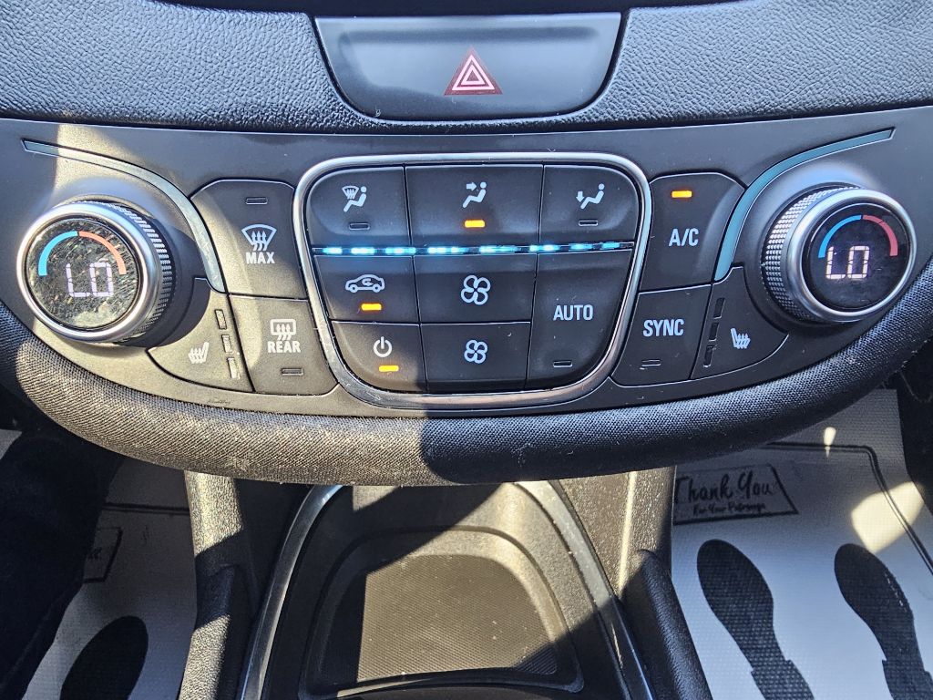 Photo 19 of this CHEVROLET MALIBU LT