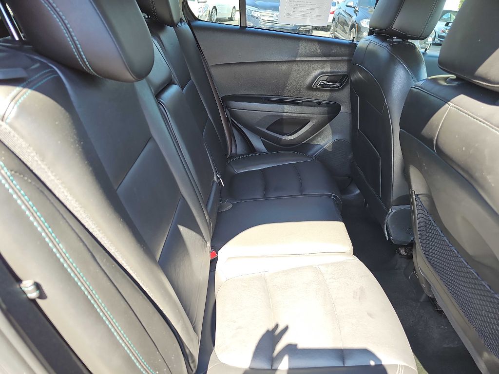 Photo 41 of this CHEVROLET TRAX LTZ