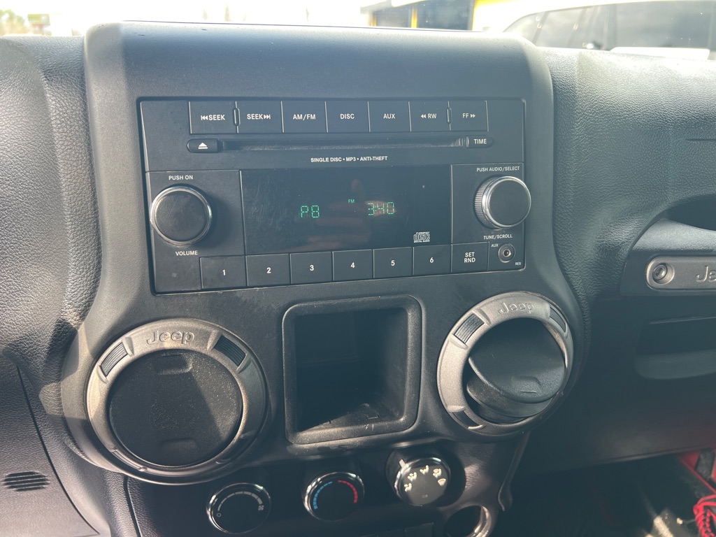 Photo 27 of this JEEP WRANGLER SPORT
