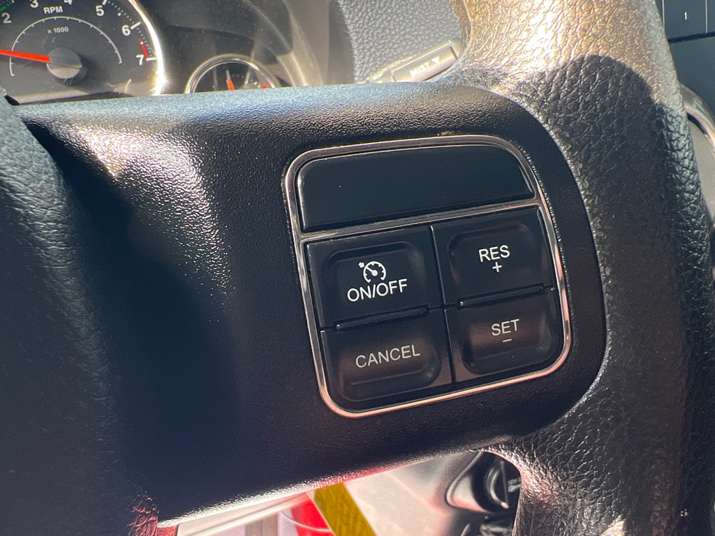 Photo 33 of this JEEP WRANGLER SPORT