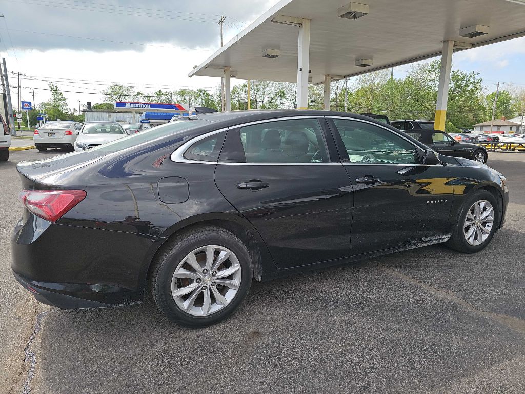 Photo 18 of this CHEVROLET MALIBU