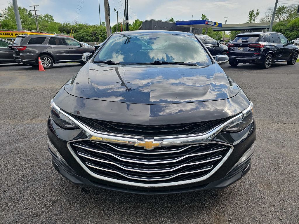 Photo 13 of this CHEVROLET MALIBU