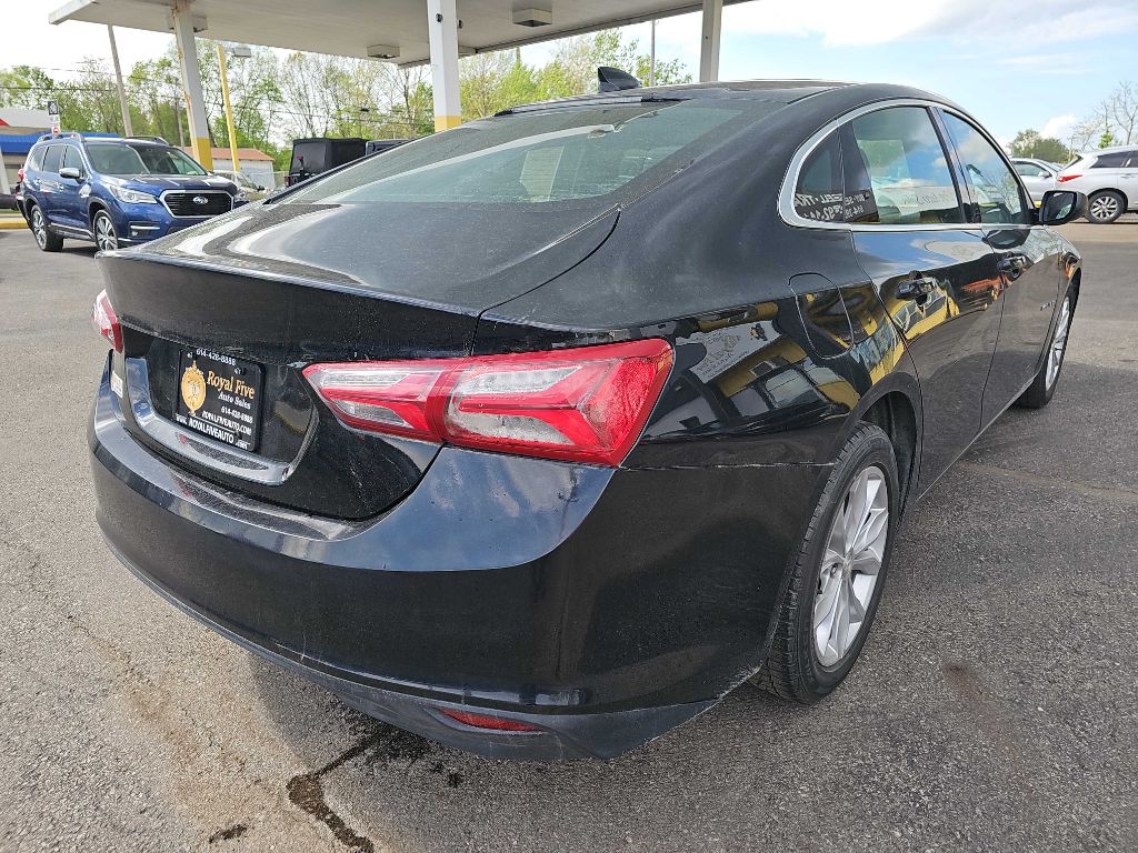 Photo 17 of this CHEVROLET MALIBU