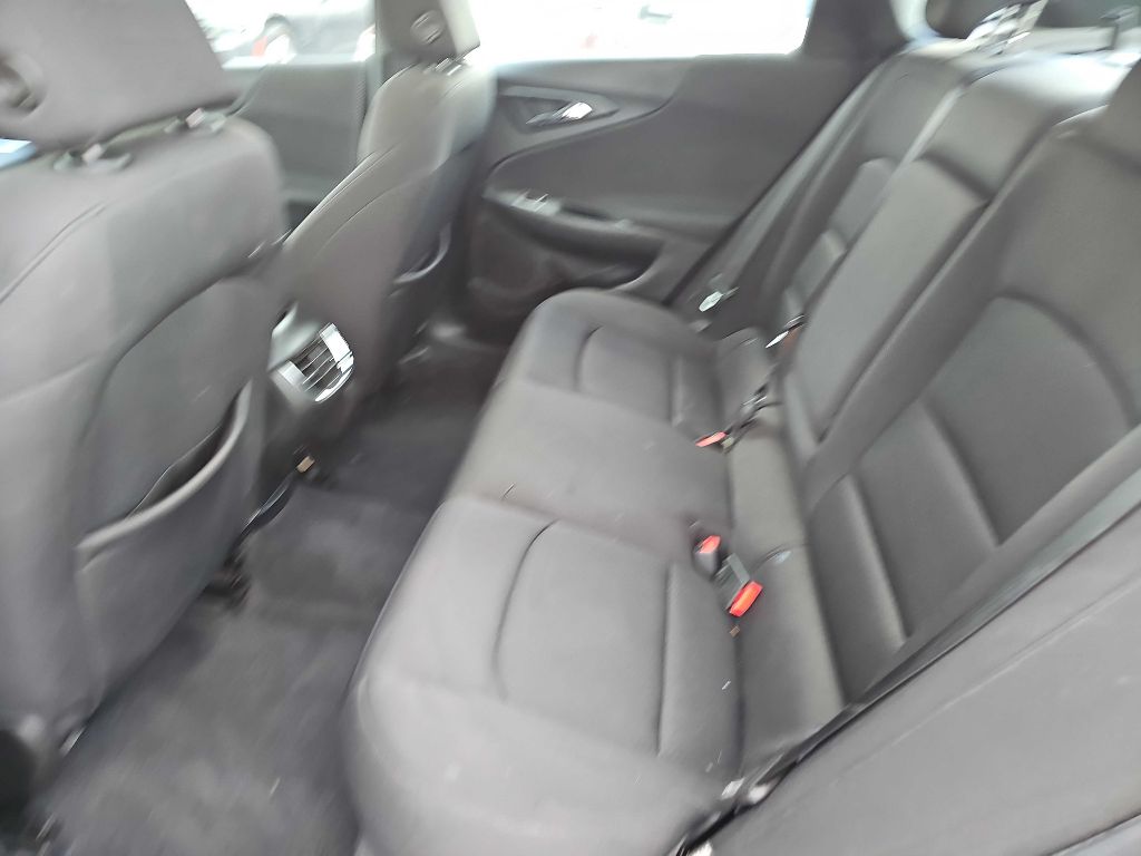 Photo 34 of this CHEVROLET MALIBU
