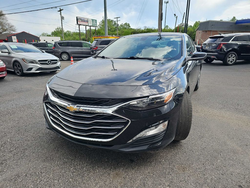 Photo 6 of this CHEVROLET MALIBU