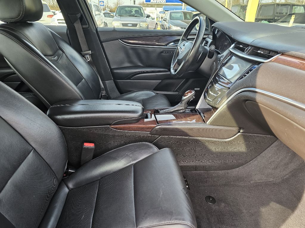Photo 42 of this CADILLAC XTS LUXURY