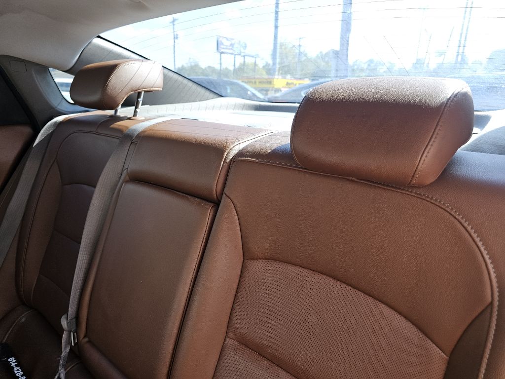 Photo 32 of this CHEVROLET MALIBU PREMIER