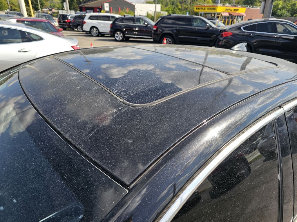 Photo 14 of this CHEVROLET MALIBU PREMIER