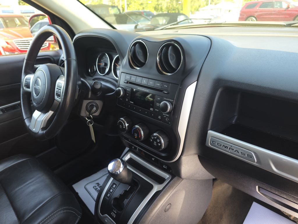 Photo 51 of this JEEP COMPASS