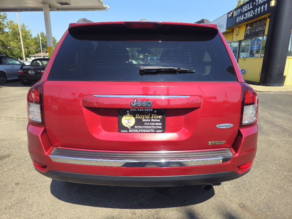 Photo 15 of this JEEP COMPASS