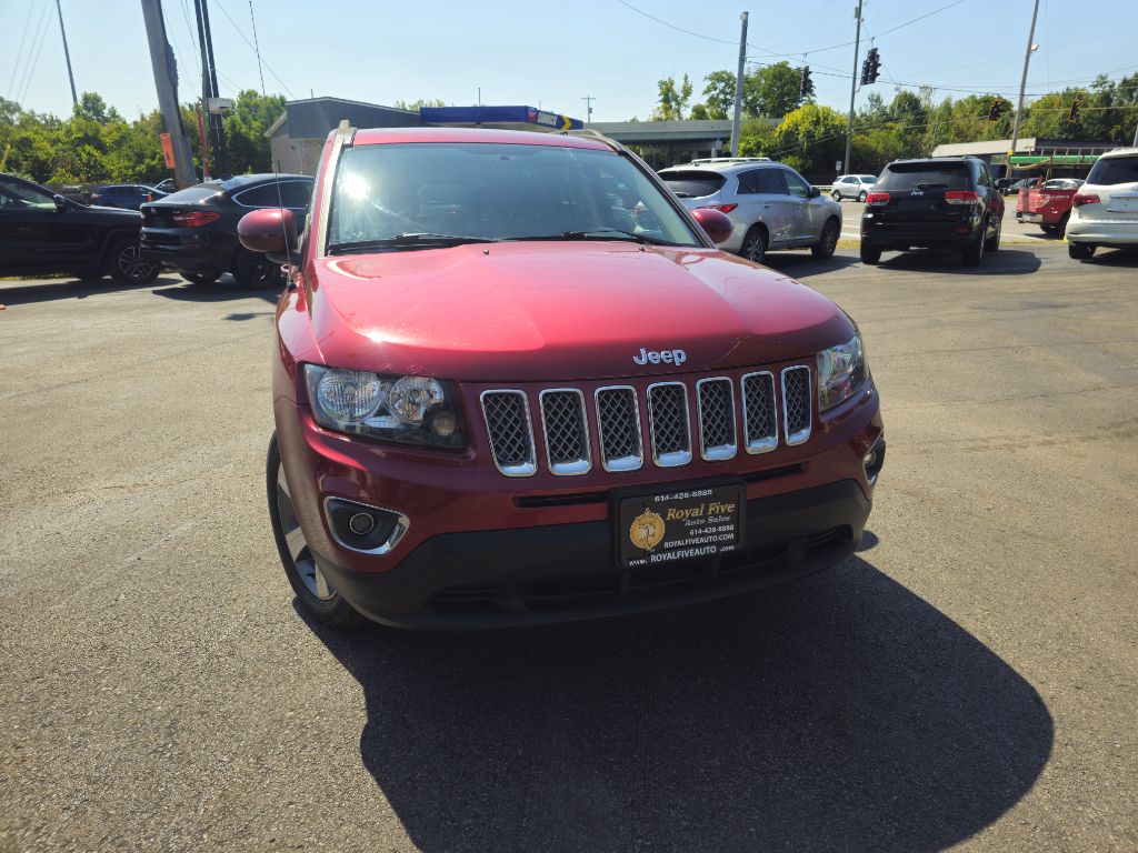Photo 7 of this JEEP COMPASS