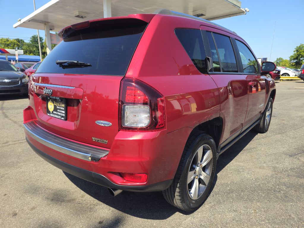 Photo 16 of this JEEP COMPASS