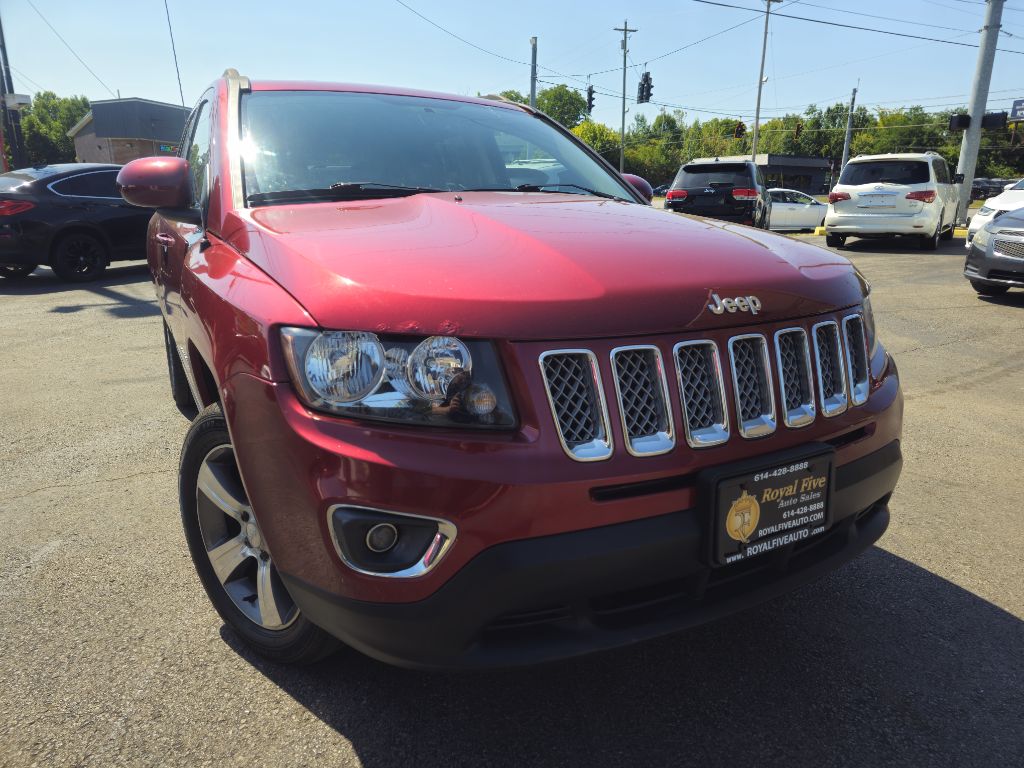 Photo 31 of this JEEP COMPASS