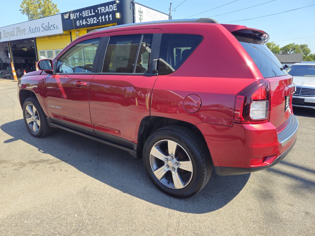 Photo 12 of this JEEP COMPASS